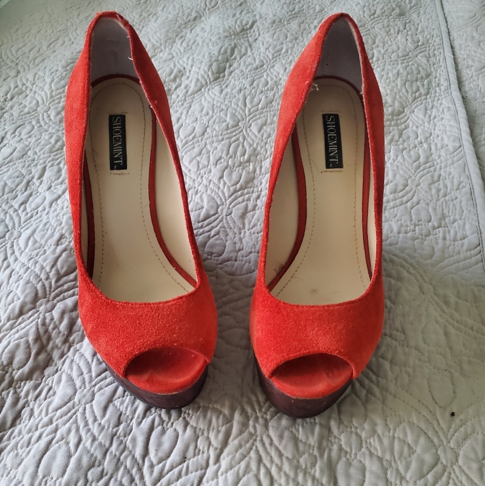 Women's wedge shoe